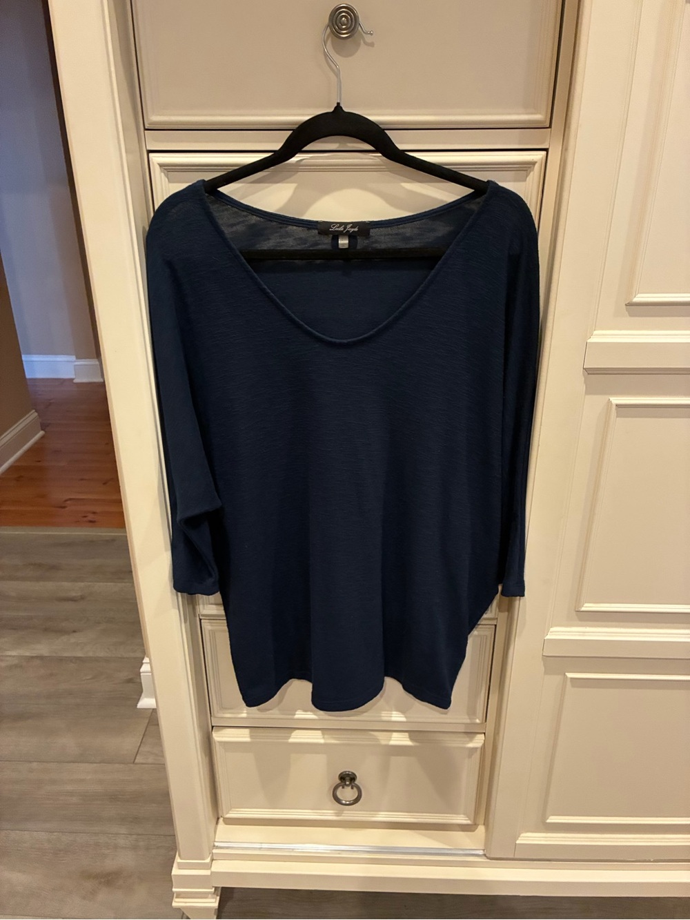 Laila Jayde Navy Scoop Neck Relaxed Tunic